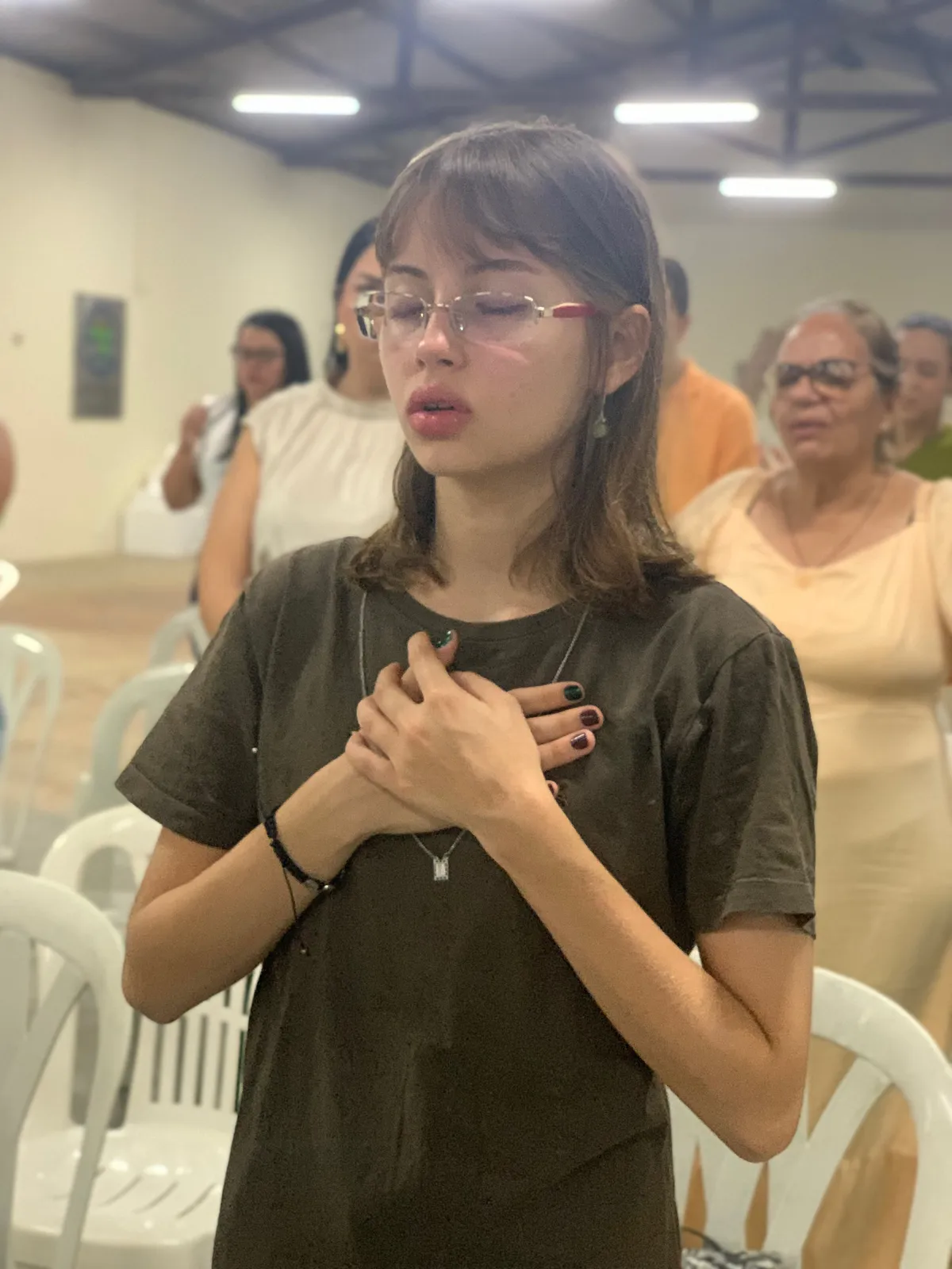 Adoração no grupo de oração